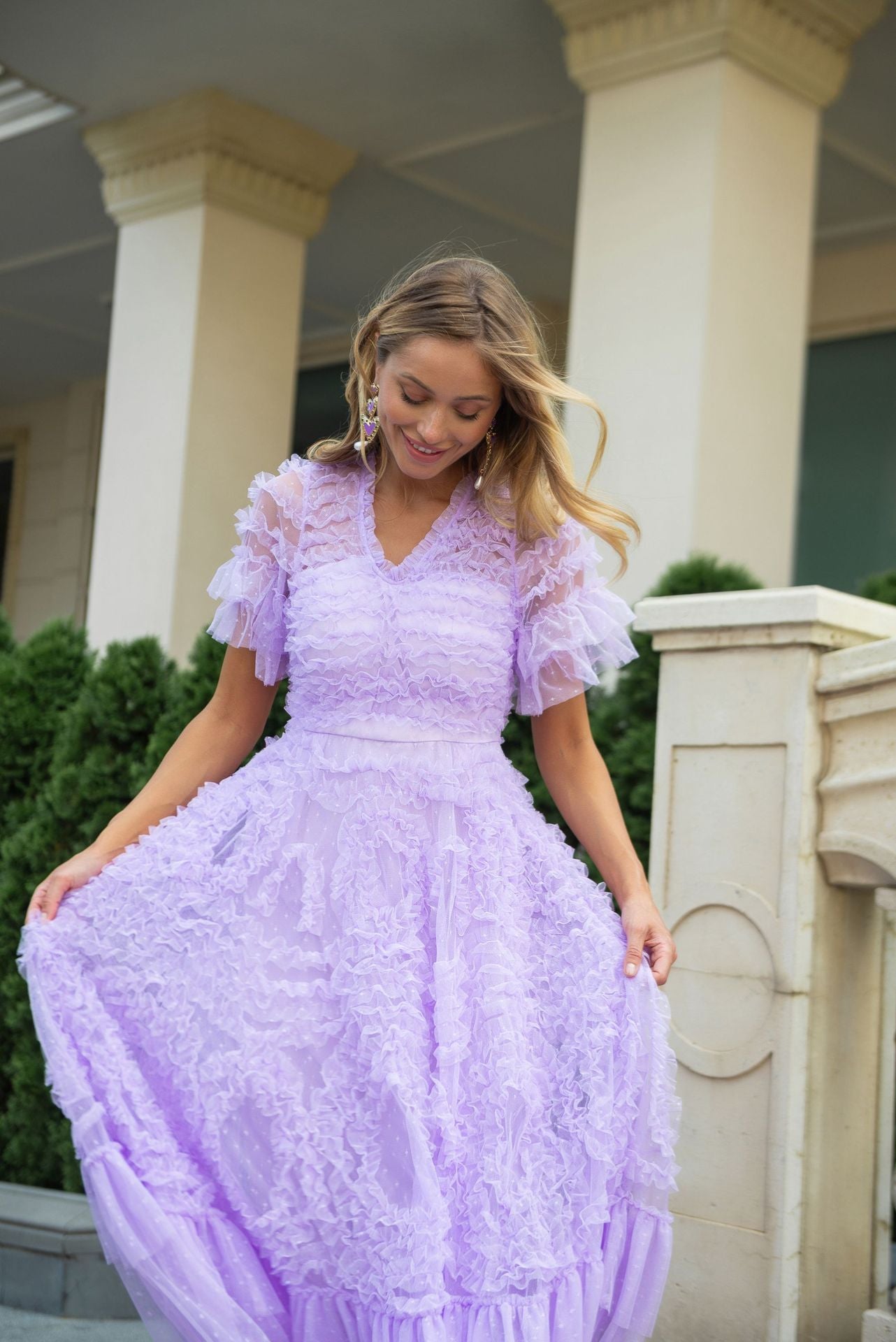 V-neck half-sleeved pleated dress skirt mesh solid color sweet style dress