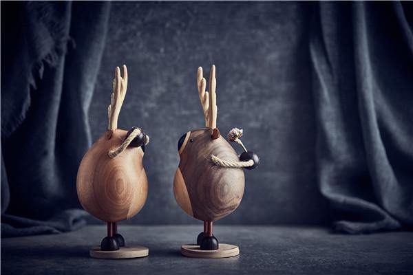 Couple Deer Figurines Wooden Hand Carved Wedding Gifts