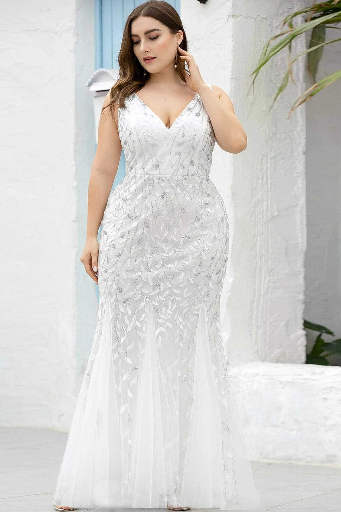 Evening dress v-neck tulle embroidered sequin sexy mermaid ball gown