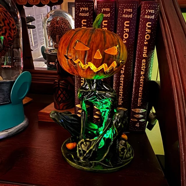 💖🎃Halloween Scary Swamp Monster Pumpkin Head Ornament 🎃