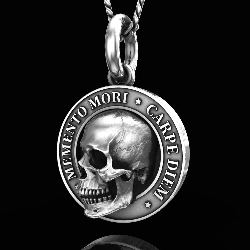 🍀 MEMENTO MORI SKULL PENDANT