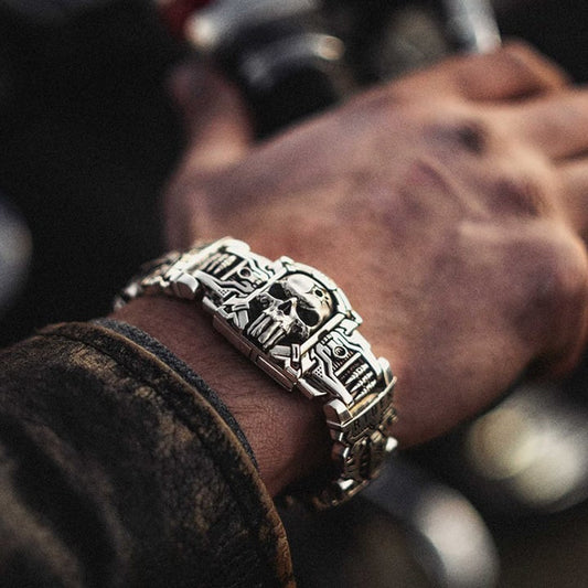 Armed Forces Destiny Struggle Skull Interlock Silver Bracelet