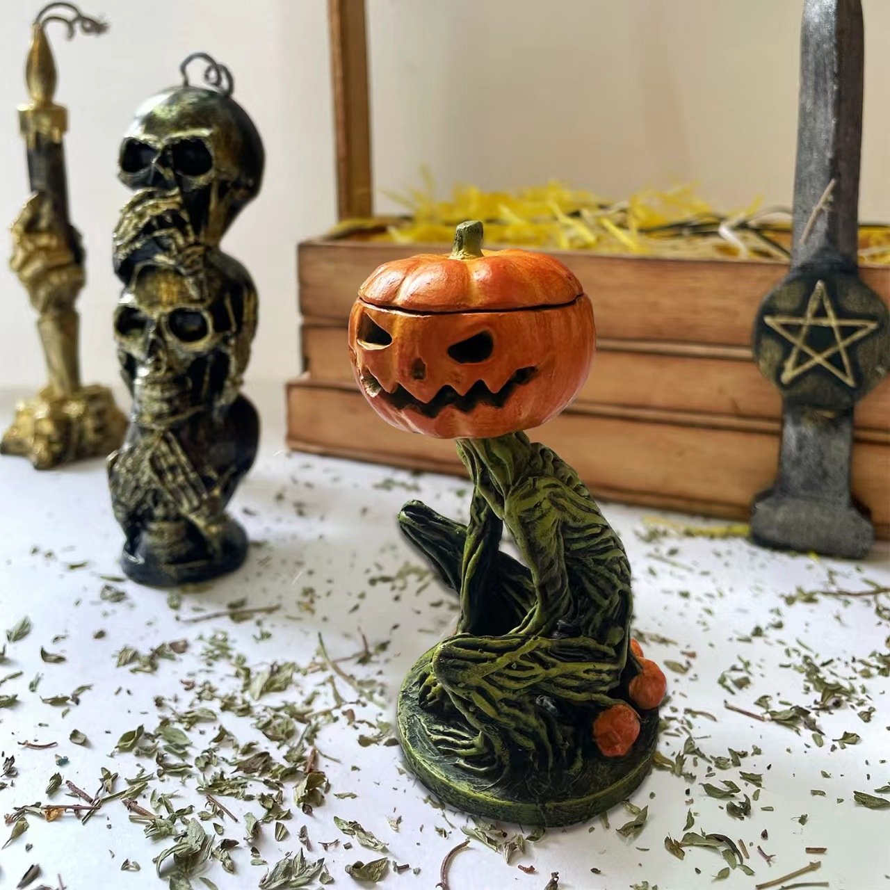 💖🎃Halloween Scary Swamp Monster Pumpkin Head Ornament 🎃